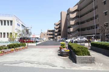 駐車場の出入口