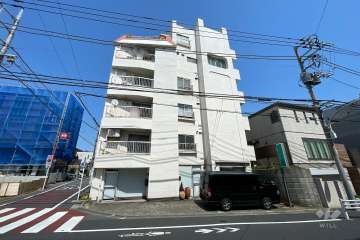 マンションレダの外観(西側から）