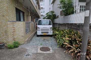 敷地内駐車場（屋外平面式）