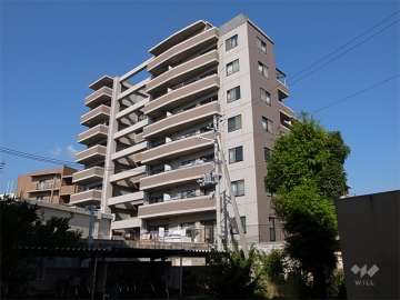 アズソート宝塚の外観（南東側から）
