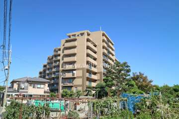 ウィングコート伊丹大野の外観（南西側から）