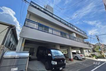 祐天寺フラットの外観（北東側から）