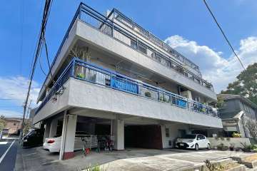 祐天寺フラットの外観（西側から）