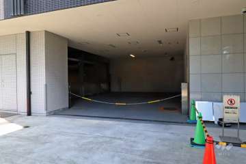 敷地内駐車場（屋内機械式）