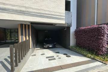 敷地内駐車場（屋内平面式）