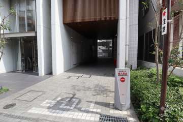 駐車場の出入り口