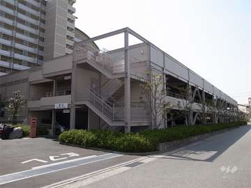 駐車場棟