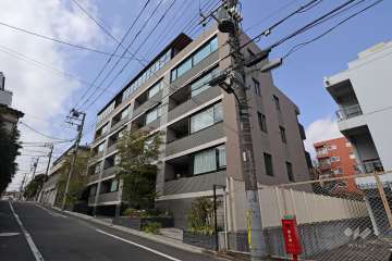 ディアナコート都立大学の外観(南東側から)