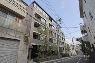 ディアナコート都立大学の外観(南西側から)