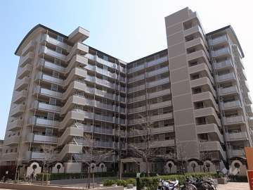 ラ・ヴェール伊丹昆陽池B棟の外観（北側から）