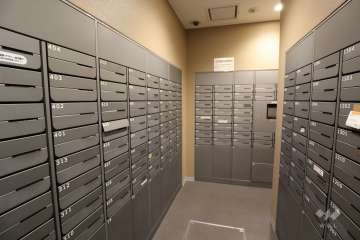 宅配ボックスと共用ポスト