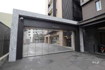 駐車場の出入り口（リングシャッター付き）