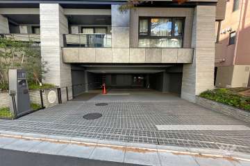 駐車場の出入り口