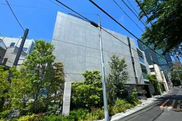 ピアース目黒青葉台の外観（東側から）