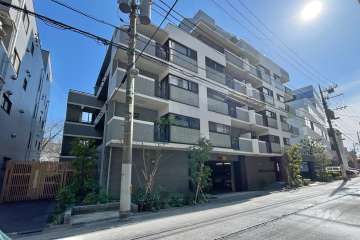 プライムフィット中目黒の外観（西側から）　