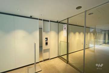 エントランスはオートロック付きです。