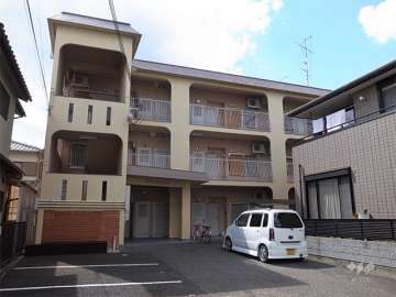 荻野マンションの外観（東側から）