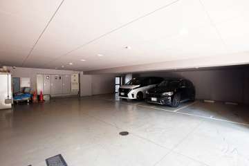 敷地内駐車場（屋内平面式）