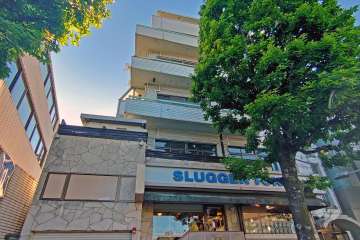 松任谷ビルの外観（東側から）