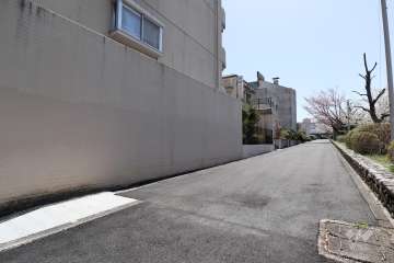 敷地西側の通路