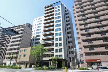 プラウド中目黒の外観（北側から）