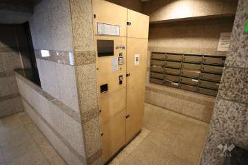 宅配ボックスと共用ポスト