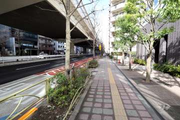 敷地7北西側の前面道路