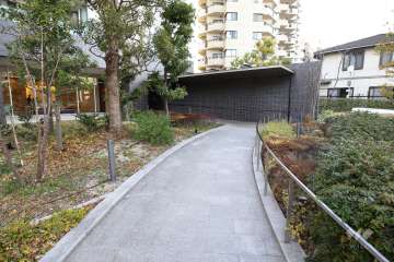 エントランスアプローチ