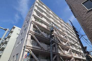 三軒茶屋スカイハイツの外観(南西側から)