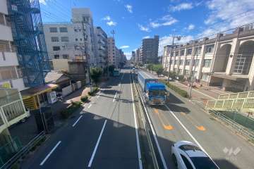 敷地北側の前面道路（淀川通）