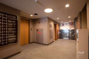 エントランスホール