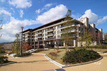 ヴェレーナシティ夙川パークナード-II街区の遠景（東側から）