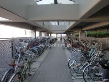 屋内にある駐輪場