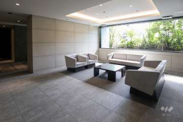 エントランスラウンジ