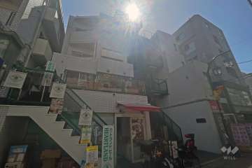 ニュービラ三軒茶屋の外観（北側から）