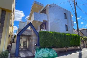 ファインコート等々力の外観（北西側から）