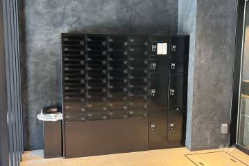 共用ポストと宅配ボックス