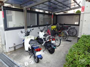 バイク置場
