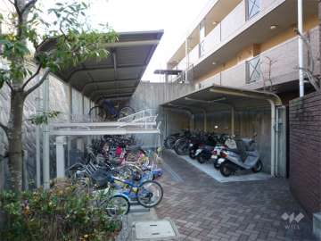 駐輪場