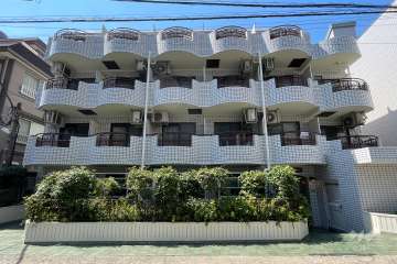 ハイタウン駒沢公園第2の外観（南東側から）