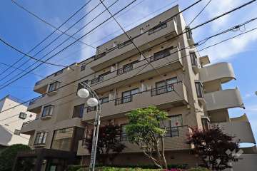 エスパシオ成城西の外観（北側から）