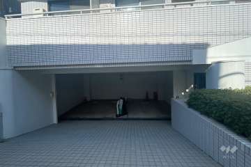 敷地内駐車場（屋内平面式）