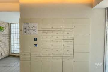 共用ポストと宅配ボックス