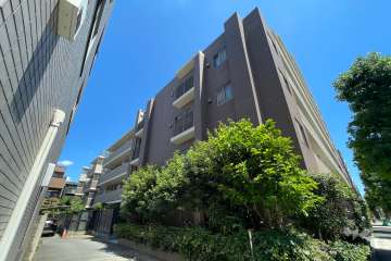 ルピナス用賀の外観（西側から）