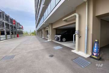 敷地内駐車場（屋内平面式）　