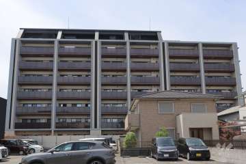 レ・ジェイド高槻南松原 Brightの外観（東側から）