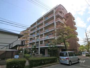ネオステージ塚口北の外観（北東側から）