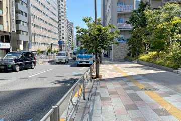 敷地北西側の前面道路