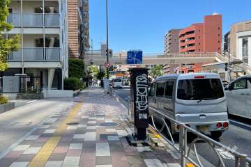 敷地北西側の前面道路　