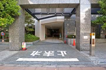 駐車場の出入り口